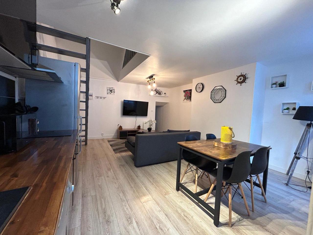 Appartement La Casa Tres - Cosy In The Very Centre Port à Cherbourg-en-Cotentin Extérieur photo